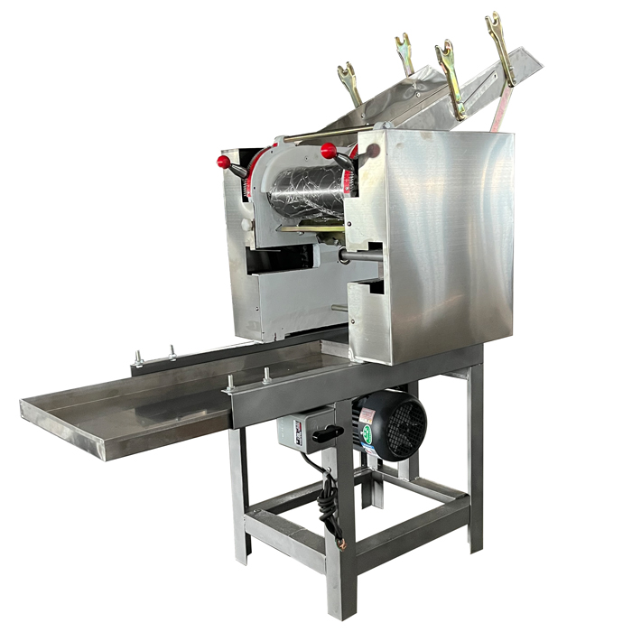 Noodle making machine